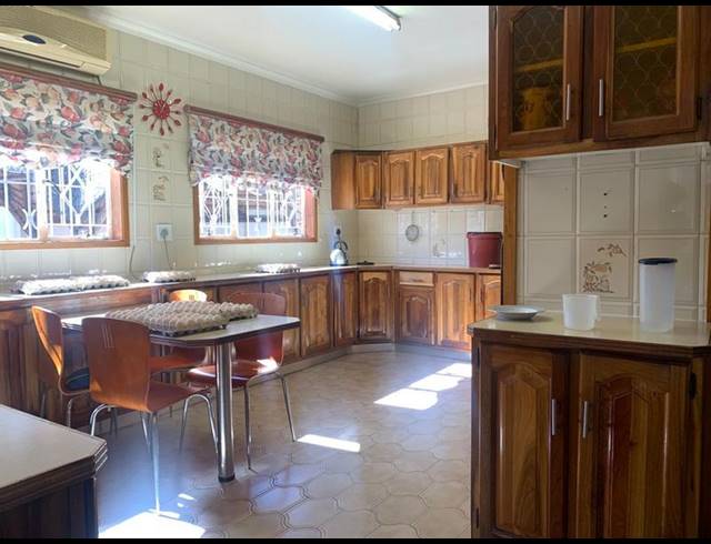 4 BEDROOM HOUSE FOR SALE IN GLENVISTA EXT 03